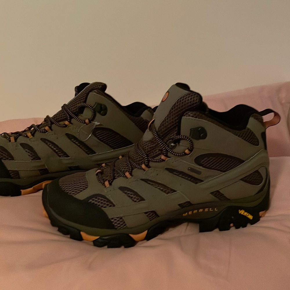 Merrell Moab 2 Mid Gore-Tex boot NEW